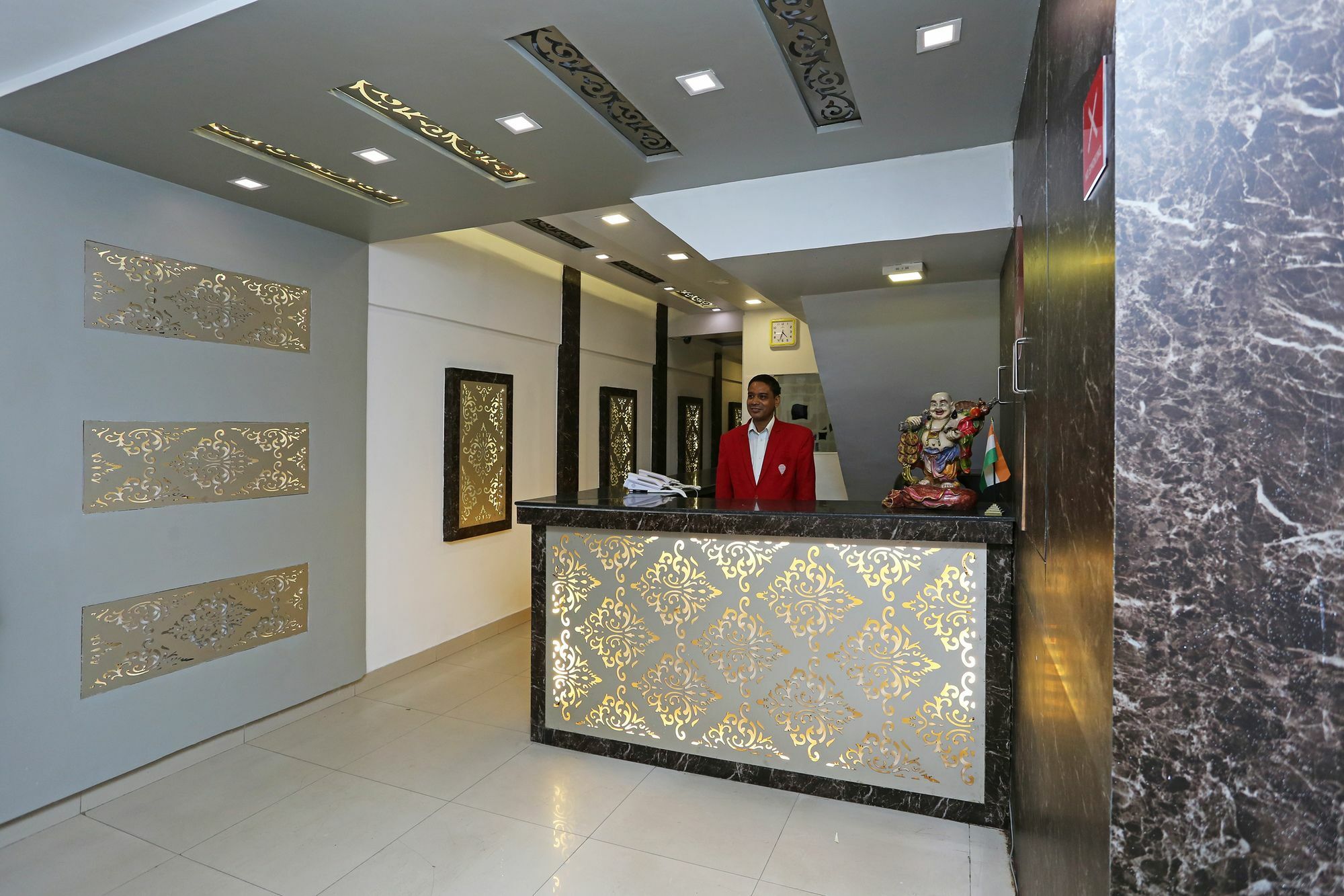 Hotel Elegant International New Delhi Exterior photo